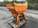 Rauch Axeo 6.1 salt spreader 3