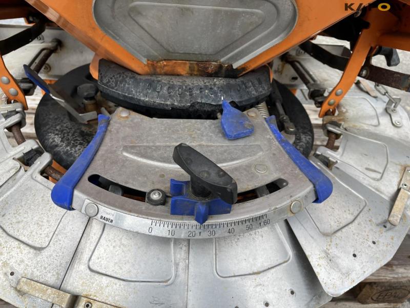 Rauch Axeo 6.1 salt spreader 15