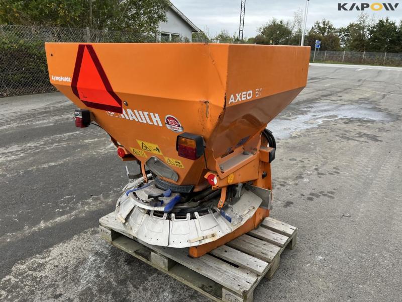 Rauch Axeo 6.1 salt spreader 5