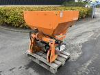 Rauch Axeo 6.1 salt spreader 1