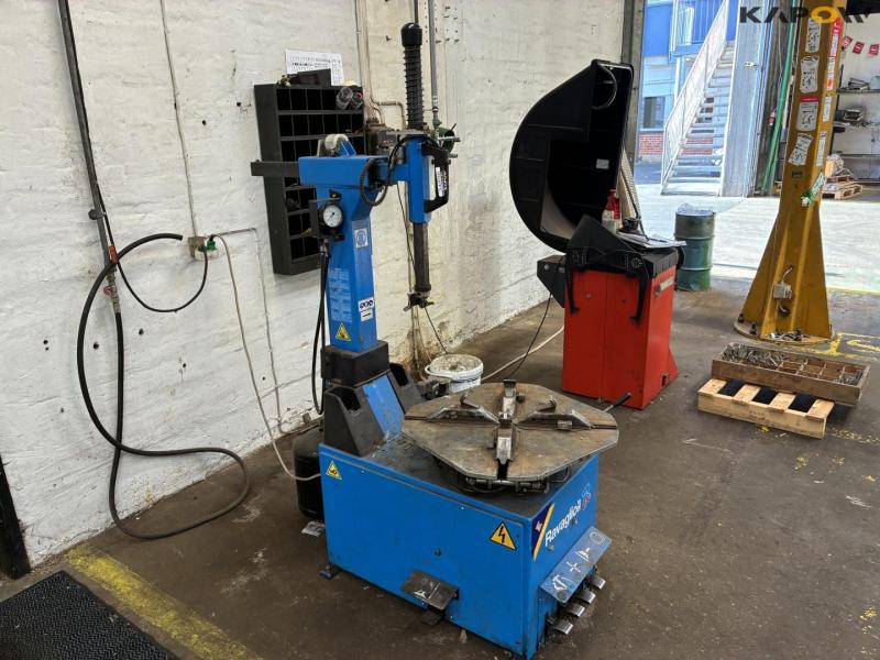 Ravaglioil tire machine 3