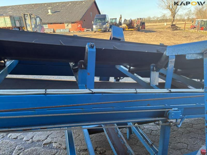Record swing kart conveyor belt 30