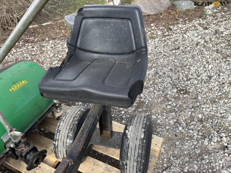 Tools for tool carrier 8