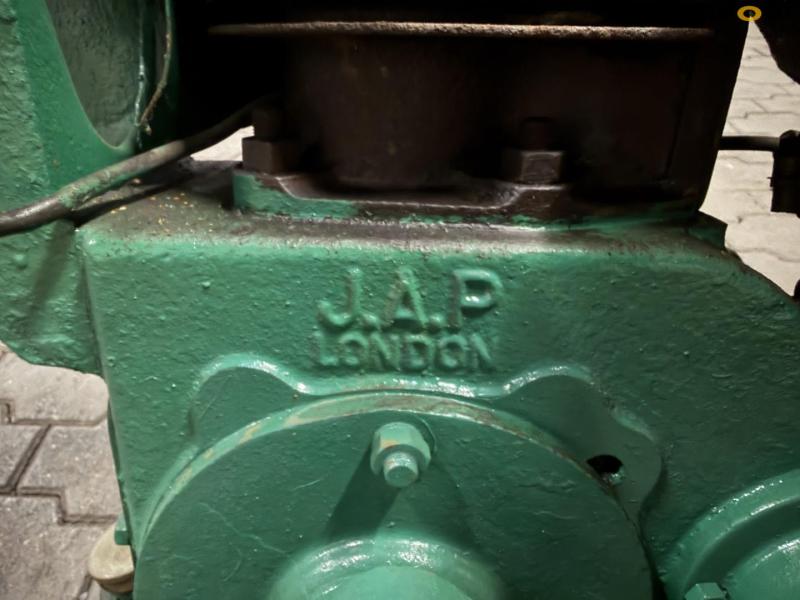 Tool carrier with spring cutter 26