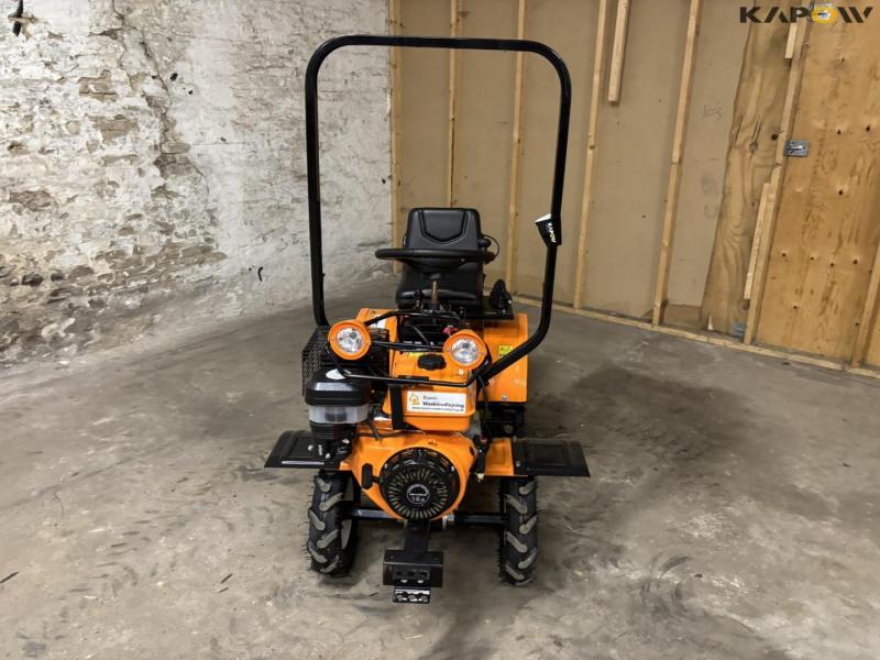 Tool carrier with tiller 2