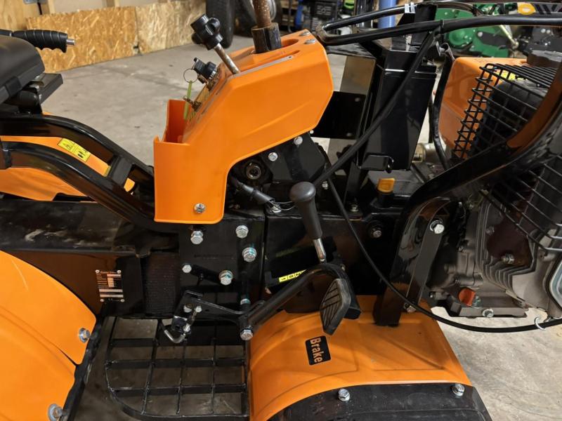 Tool carrier with tiller 19