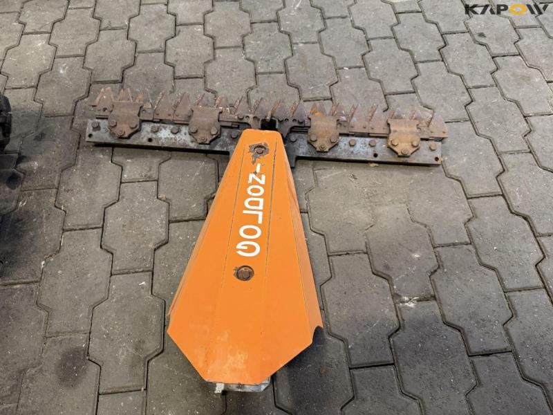 Tool carrier with rocks 23