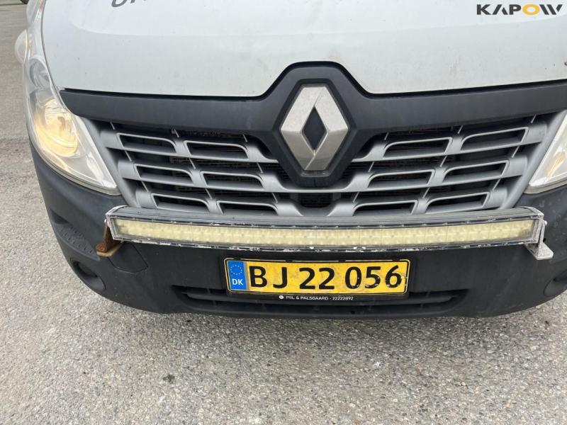 Renault Master van 13