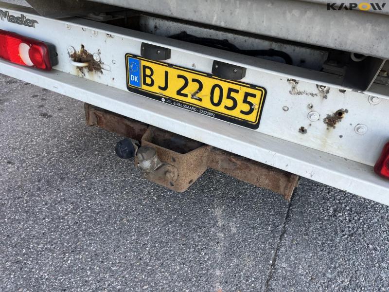 Renault Master van 19