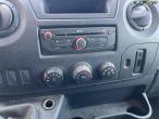 Renault Master van 33