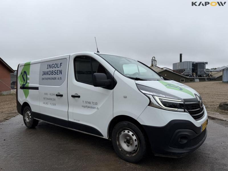 Renault Trafic 2.0 DCi van 3