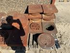 Gully drain components and flushing chambers 9