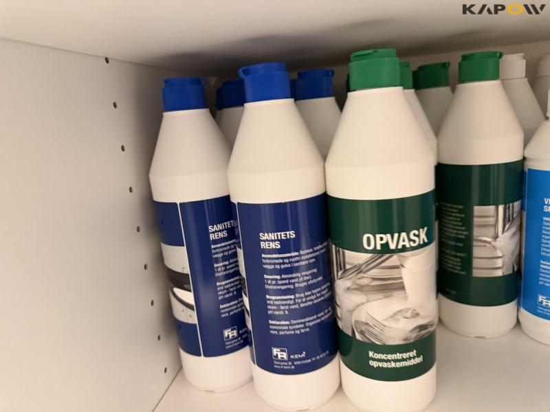 Cleaning equipment 18