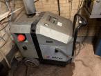 Reno hot water cleaner 2