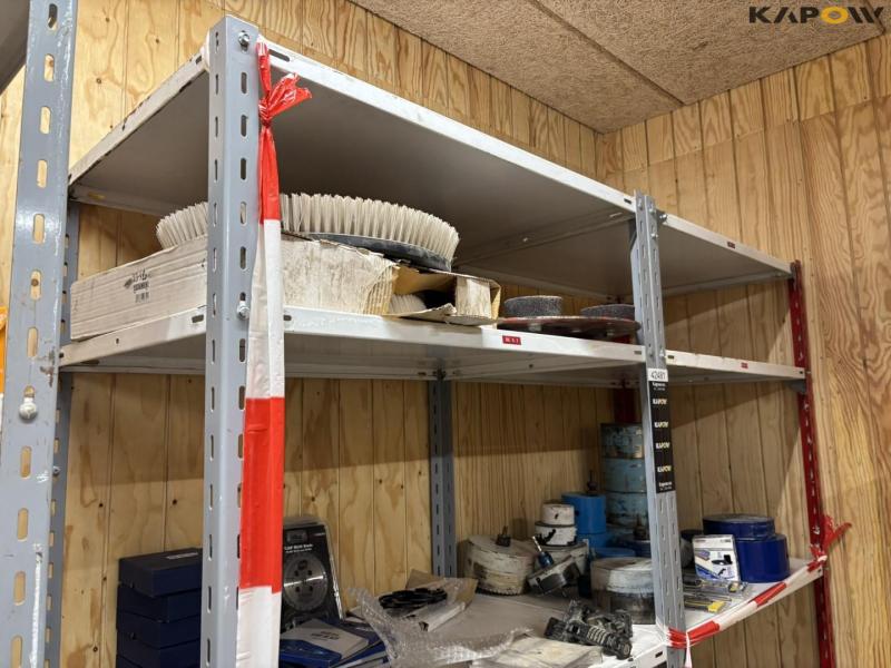 Shelves - empty 17