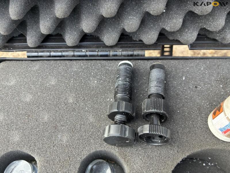 Repair kit for stone chips 9