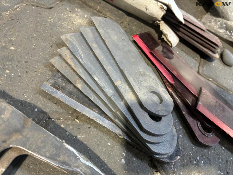 Spare parts for John Deere combine harvester 25