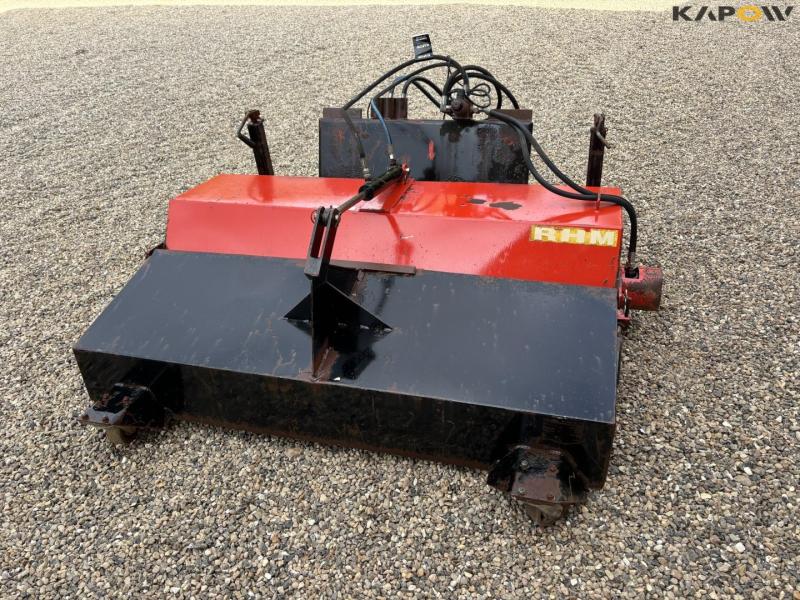 RHM FM1800 sweeper with collector 6