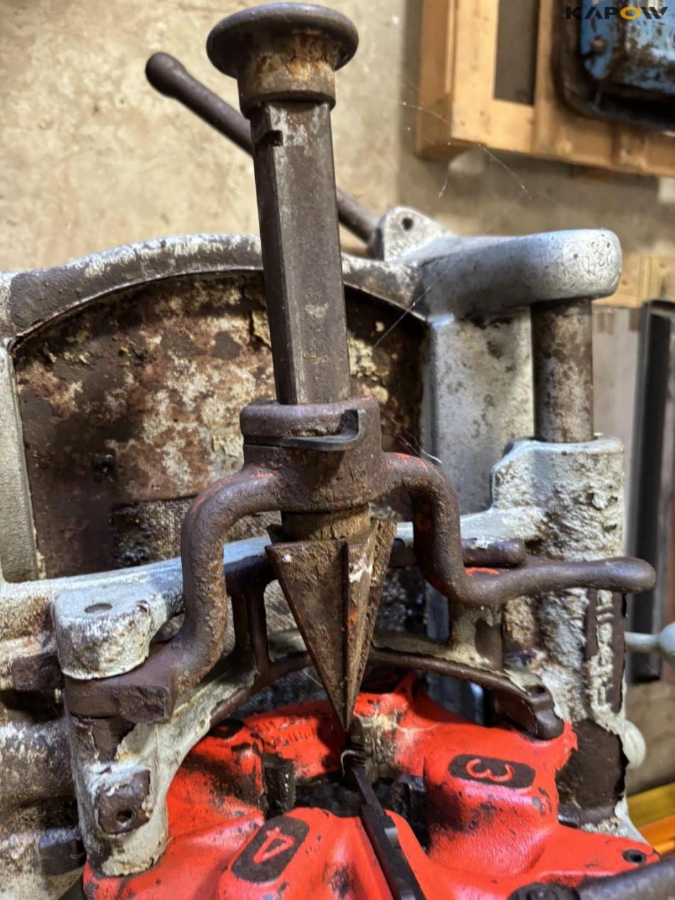 Ridgid 535 Pipe Threader 27