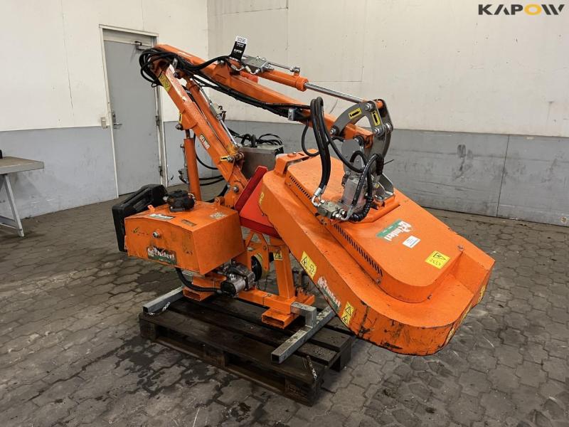 Rinieri BRM 120 arm mower 1