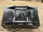 Screening bucket 125cm with S60 hitch 6