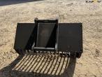 Shaker bucket with S60 hitch 6