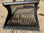 Shaker bucket with S60 hitch 10
