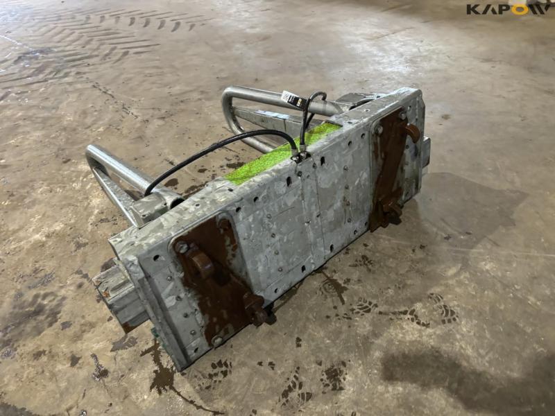 Rocon bale tongs with Euro hitch 7