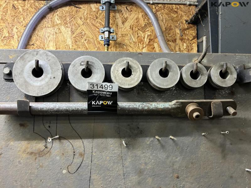 Pipe bender and starting mandrel set 6