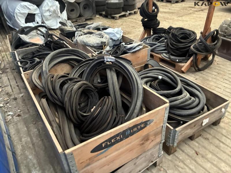 Pipe gaskets and sealing strips 5