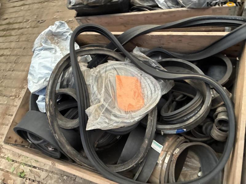 Pipe gaskets and sealing strips 35