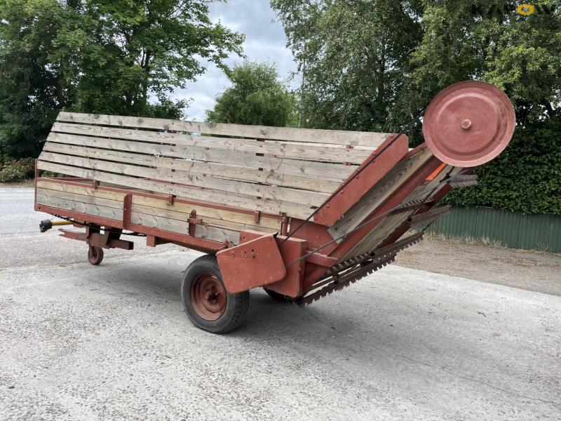 Roland U36 dump truck with grass sides 7