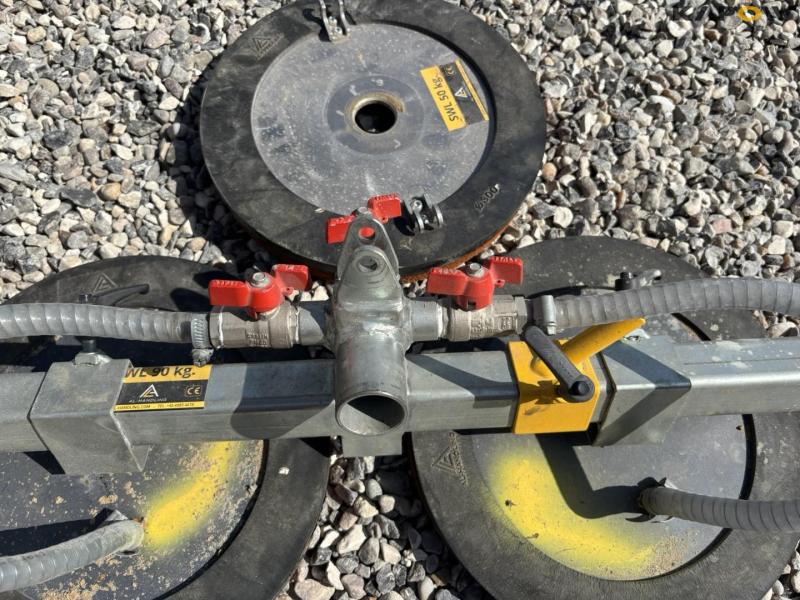 Rollovac 200 tile lifter 10