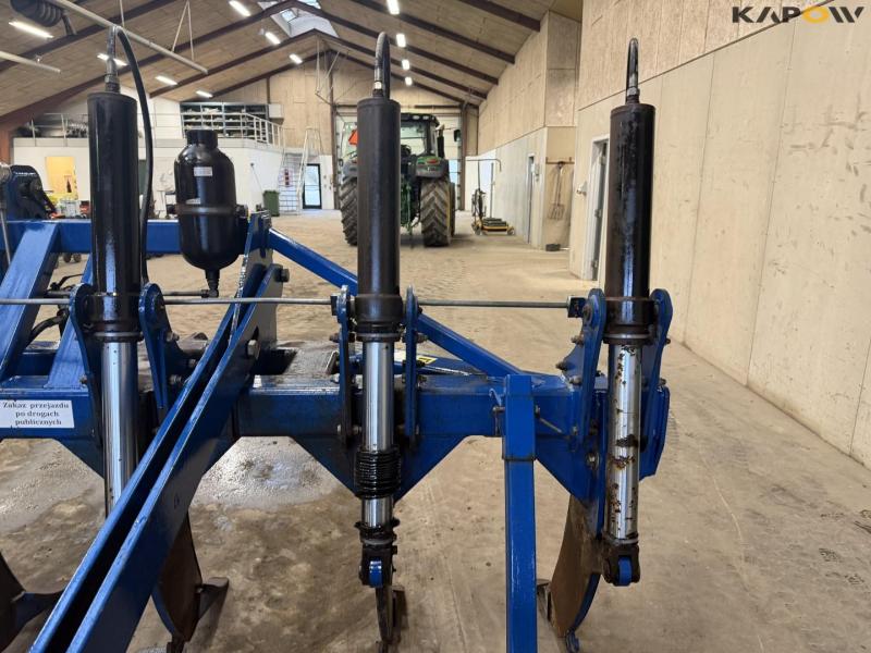 Rolmako cultivator with soil packer 11