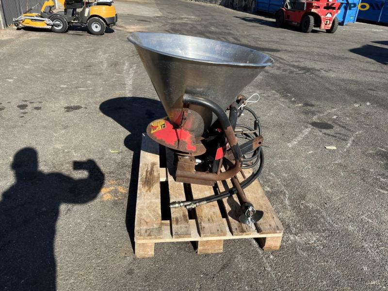 Rondini salt spreader 4