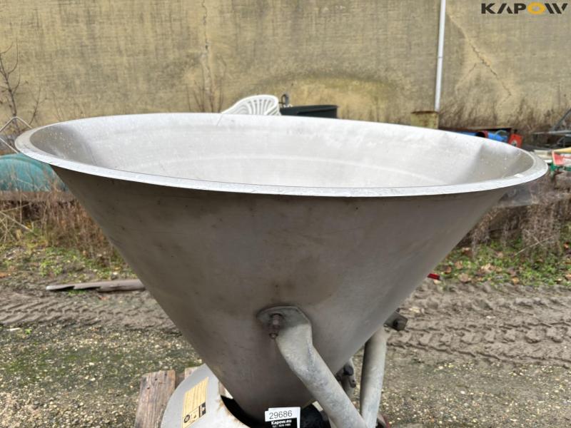 Rondini SP 500 salt spreader galvanized 18