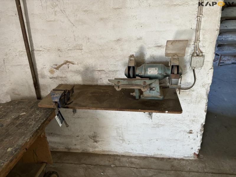 Rolling table + bench grinder 2