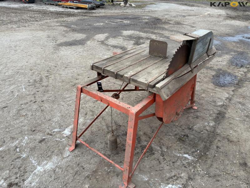 Circular saw with PTO drive 4