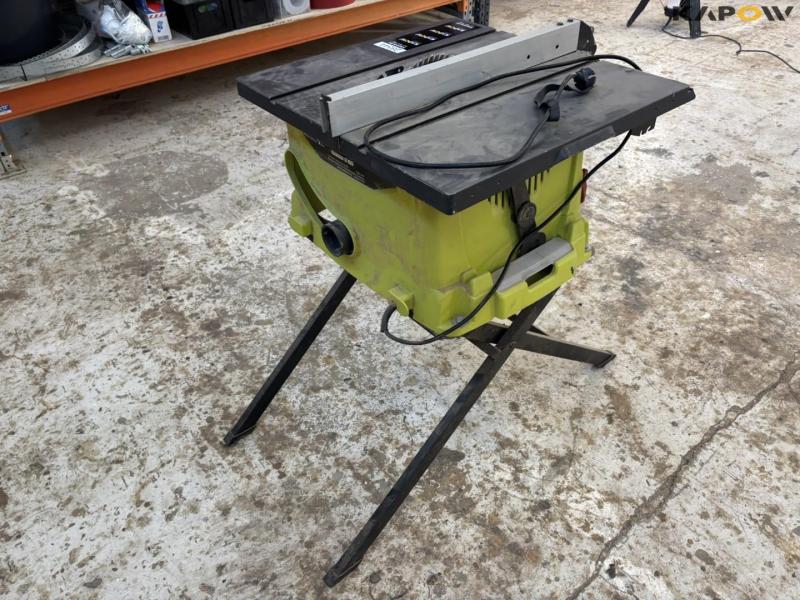 Ryobi RTS1800S table saw 3