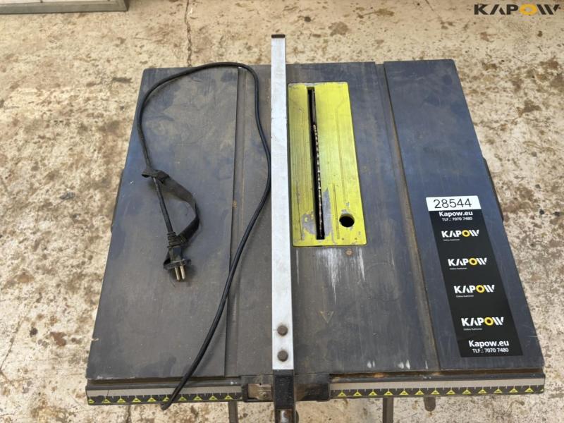 Ryobi RTS1800S table saw 9