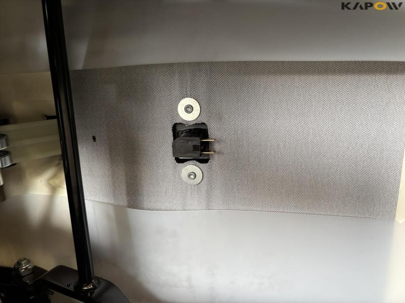 Seat with armrests - new 19