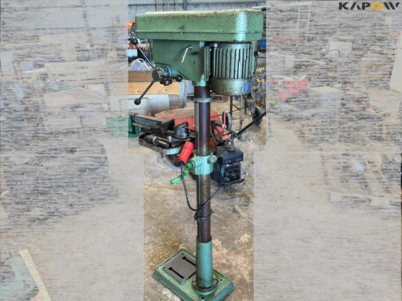 Samson DPFC-17-12 pillar drill 3