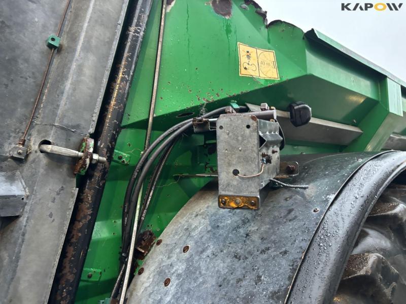 Samson Flex 16 fertilizer spreader 18