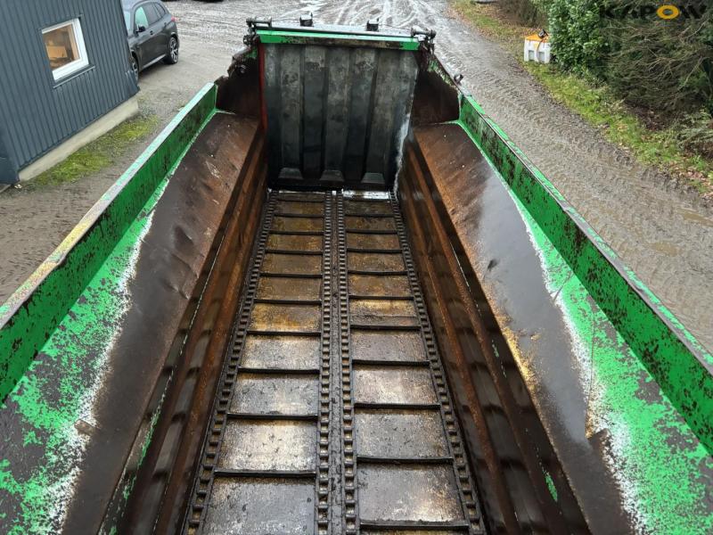 Samson Flex 16 fertilizer spreader 34