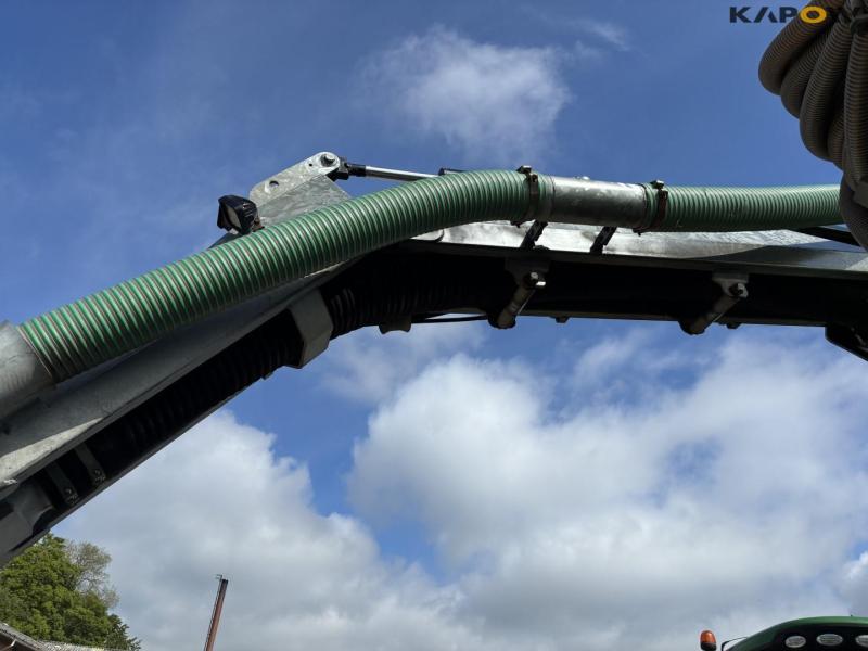 Samson PG 25 slurry tanker with 24 meter boom 66
