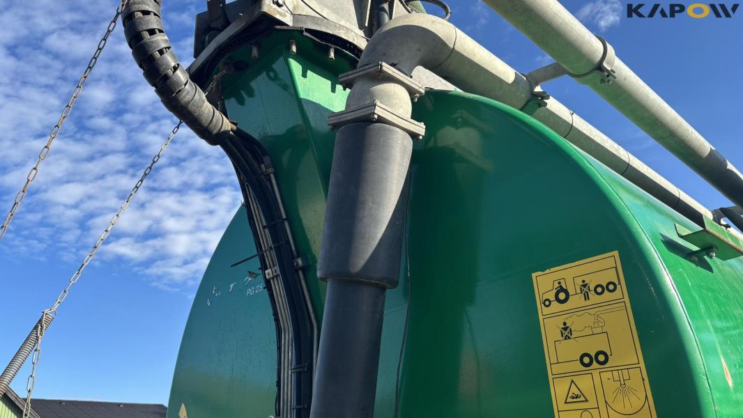 Samson PG25 with crane and tow hoses 24 meters 16