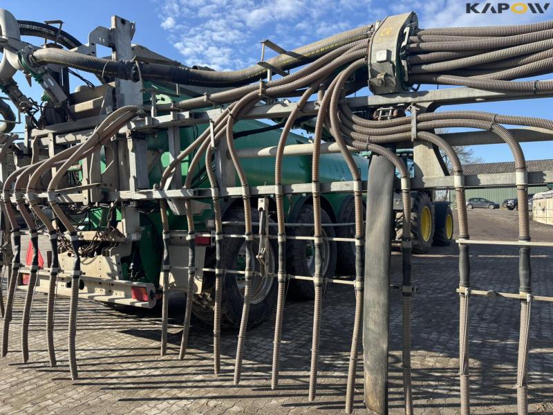 Samson PG25 with crane and tow hoses 24 meters 68