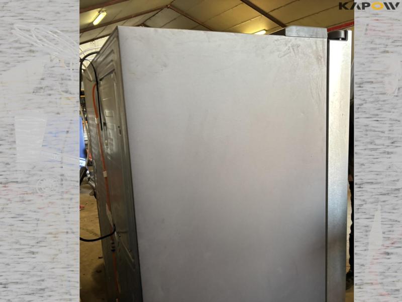 Samsung fridge freezer with ice maker 4