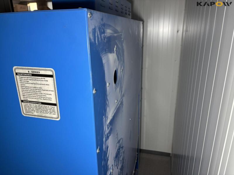 SBC 420 sandblasting cabin 12