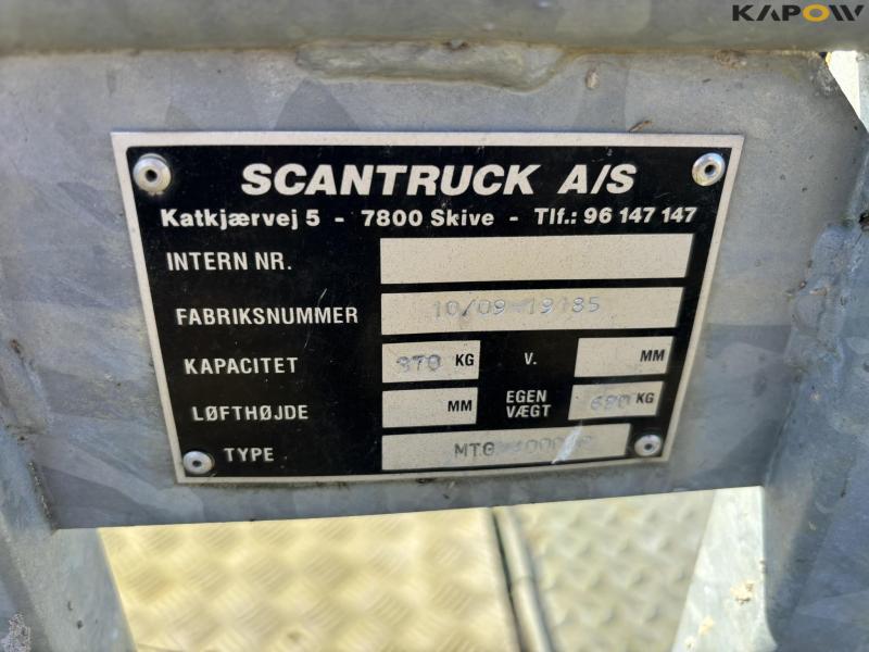 Scantruck crew basket and swivel joint 8